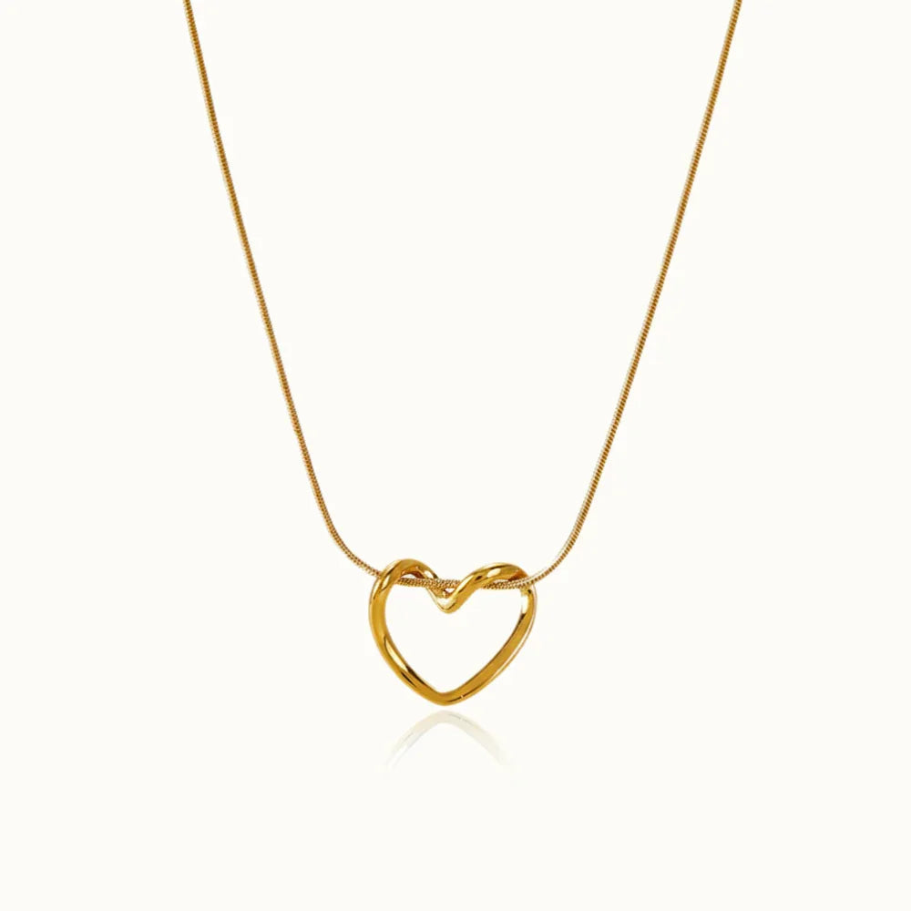 Inanna Knot Heart Pendant