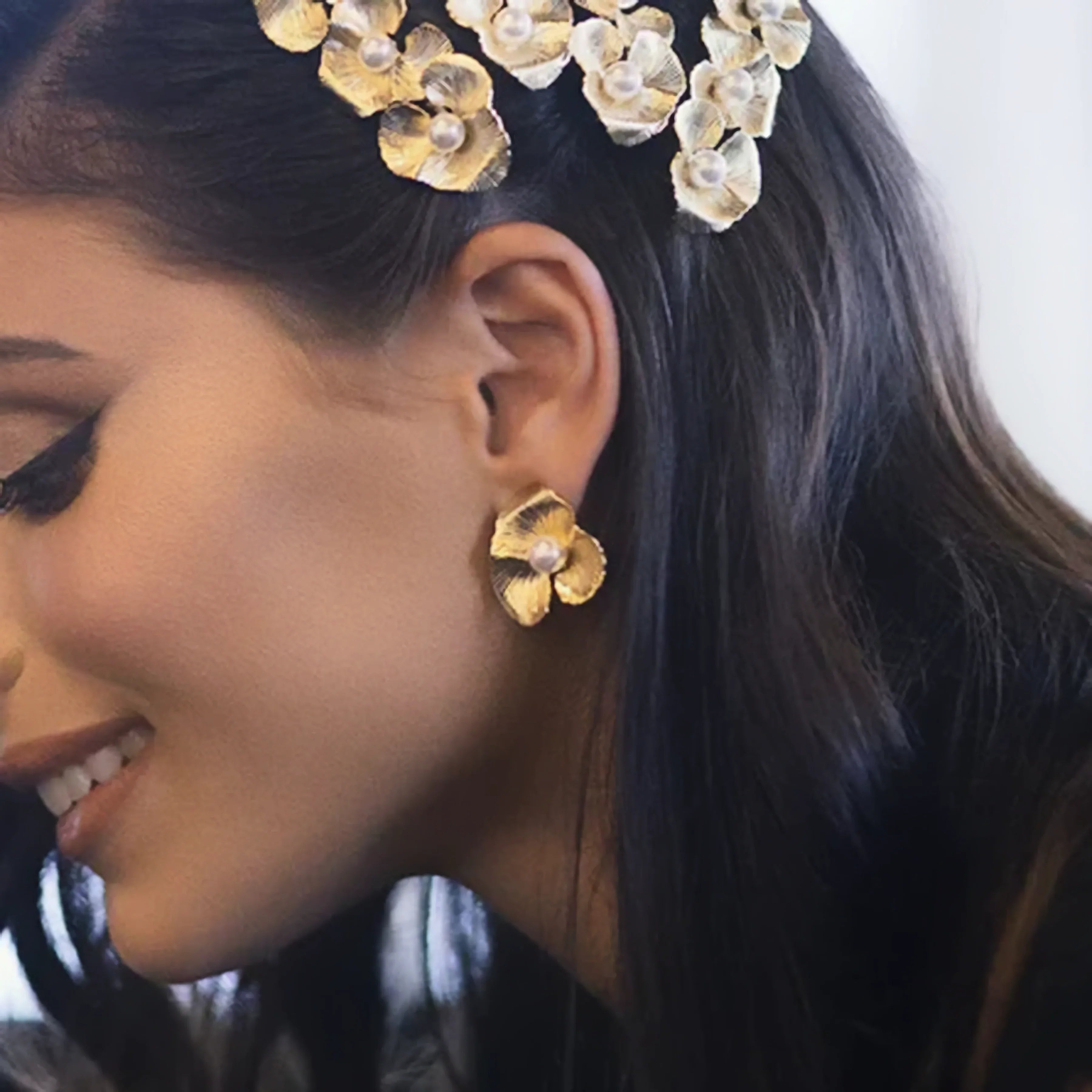 Bliss Floral Pearl Earrings