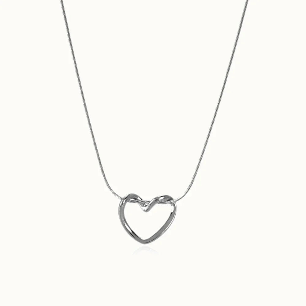 Inanna Knot Heart Pendant