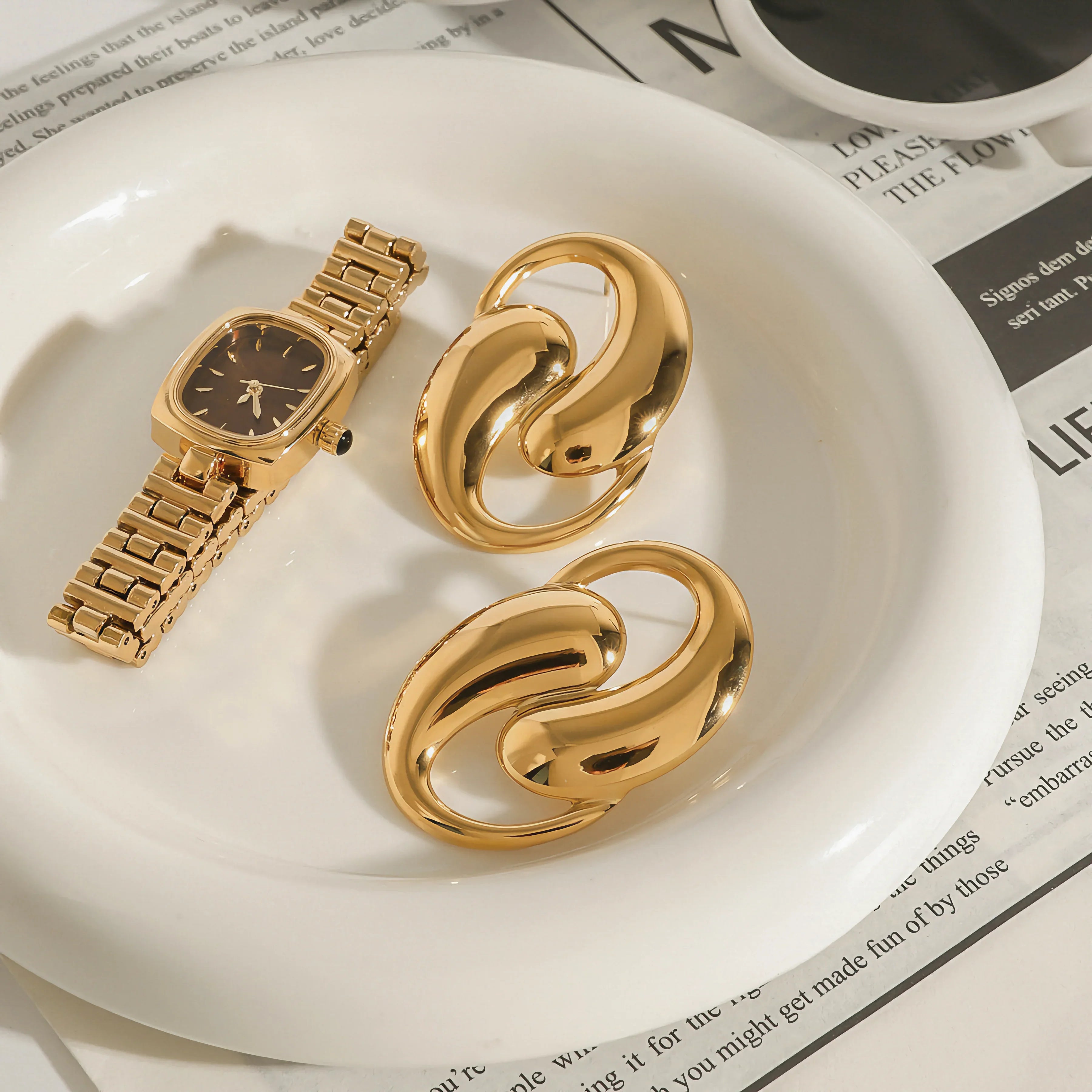 Allure Water Drop Gold Earrings