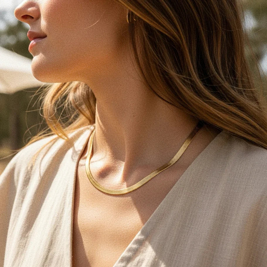 Rán Gold Herringbone Necklace