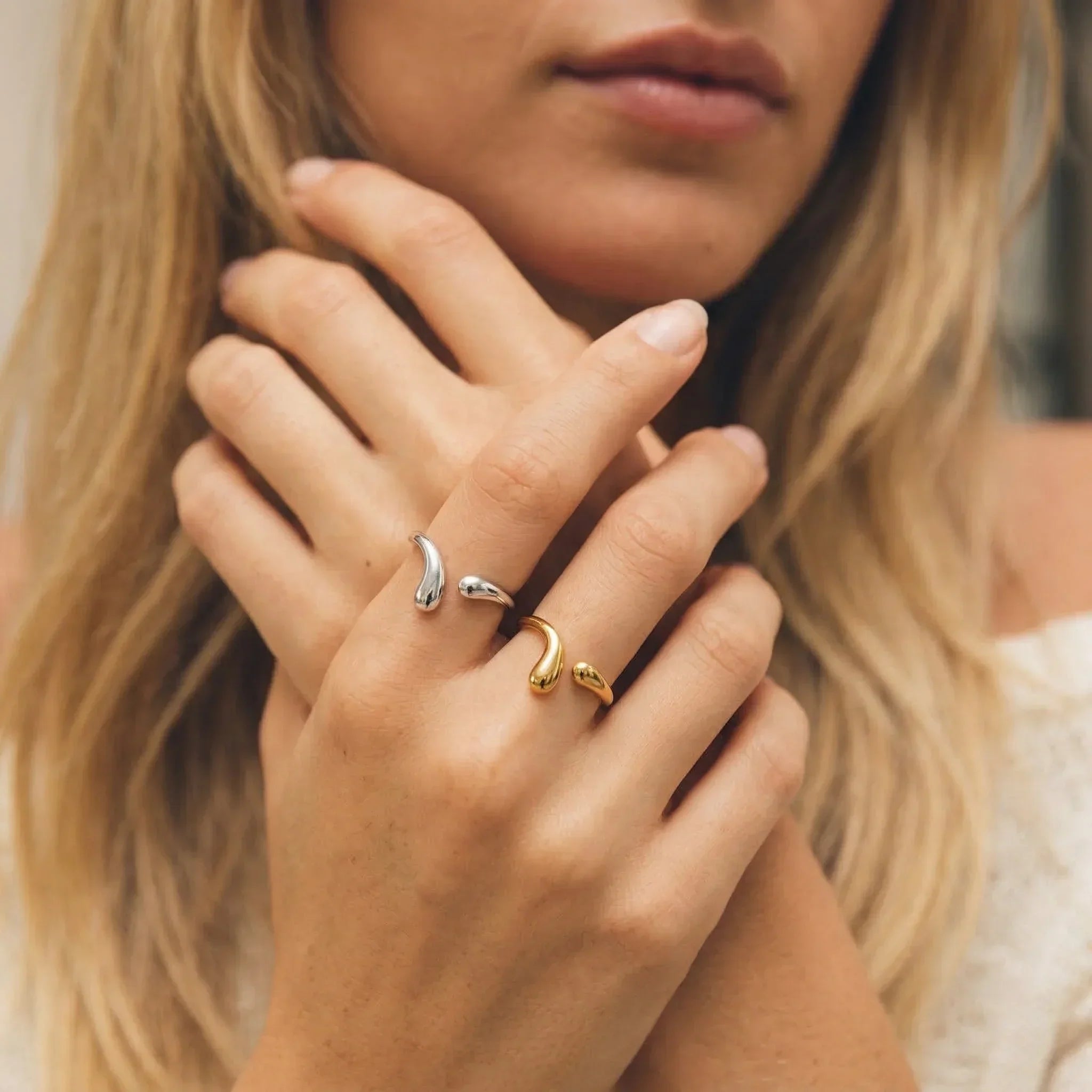 Dublin Twisted Band Ring