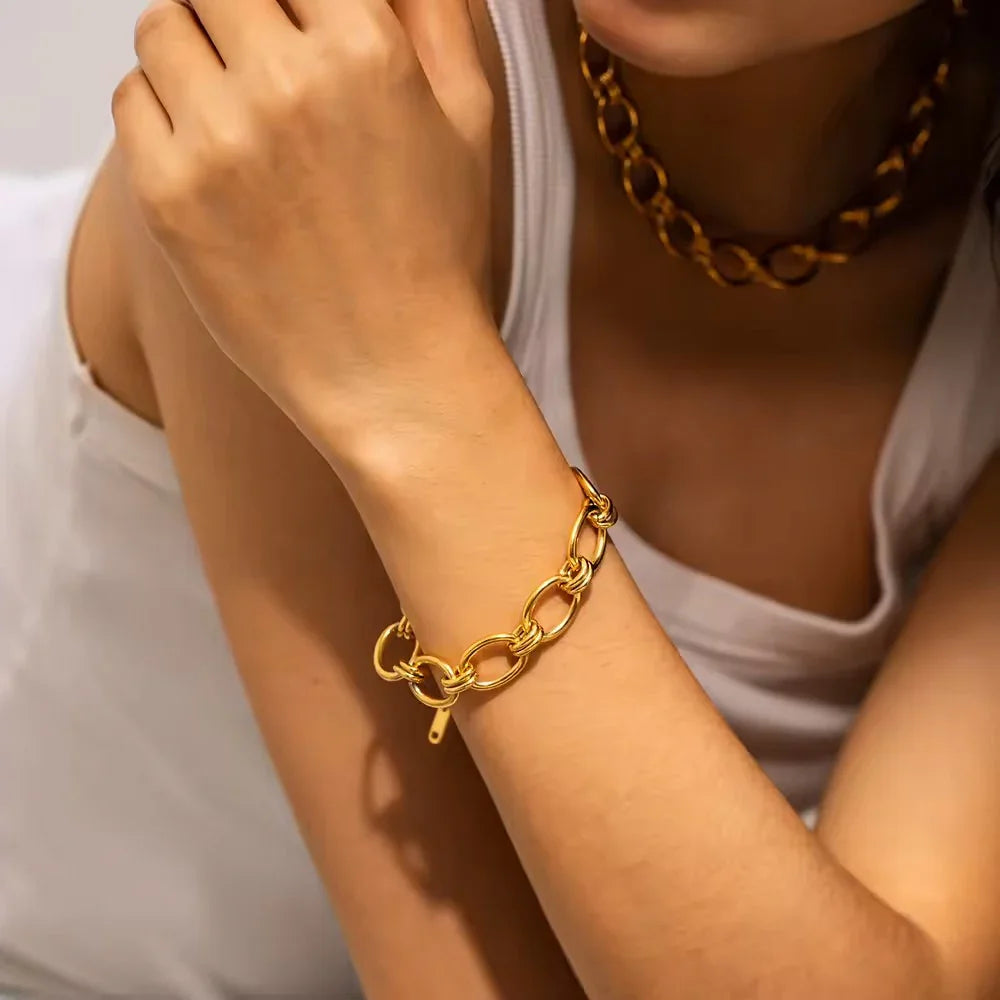Lola Gold Bracelet