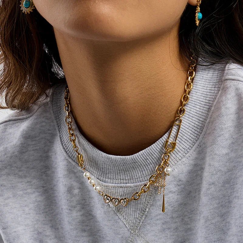Aphrodite Diamond Pearl Gold Necklace