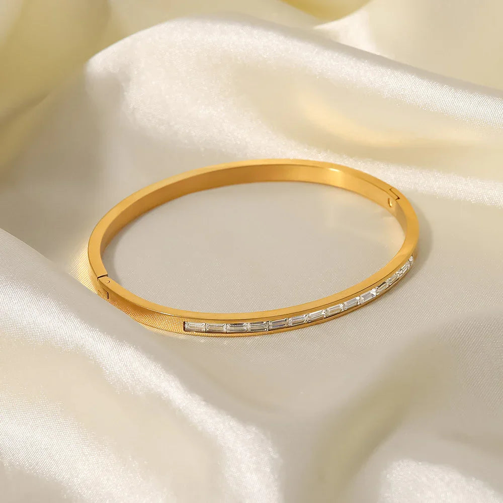 Clara Gold Diamond Bangle