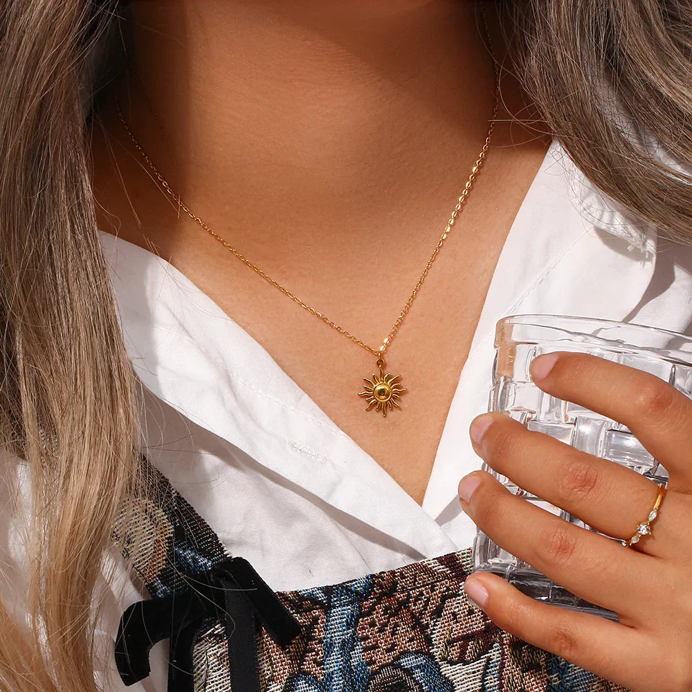 Skadi Gold Sun Necklace