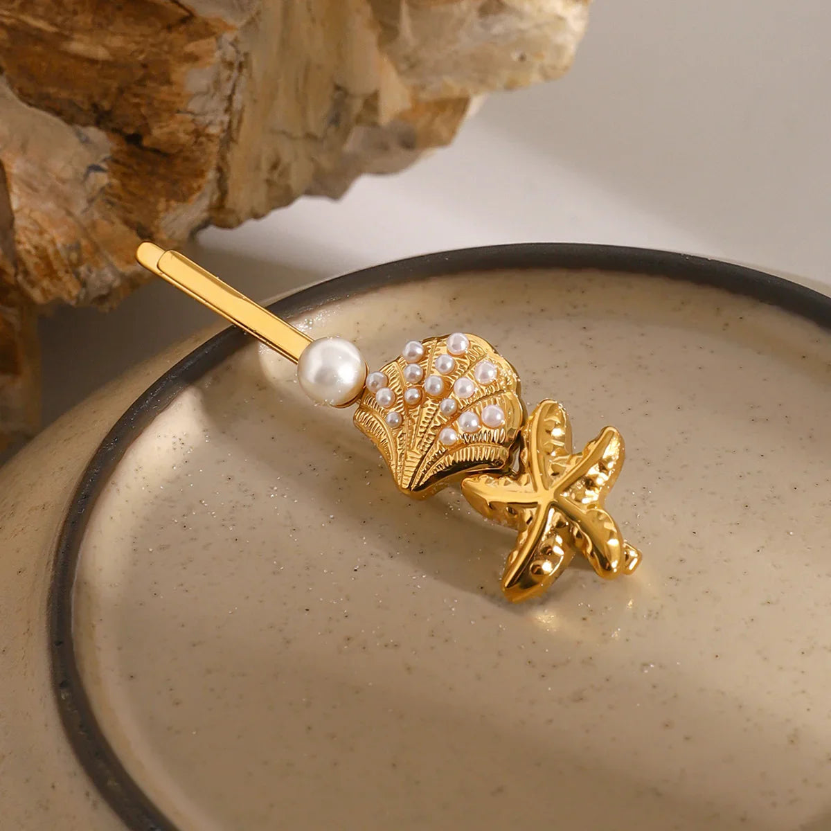 Lily Pearl French Pin