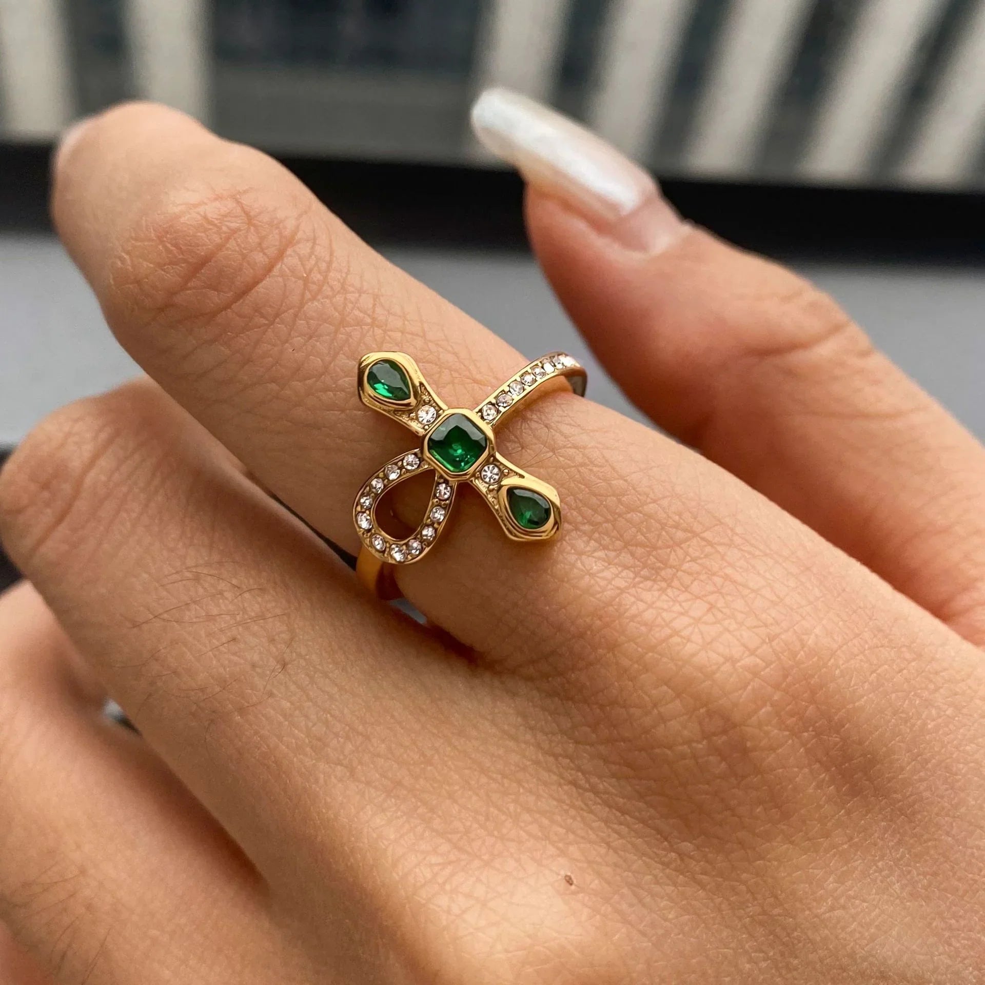Athens Diamond Knot Gold Ring