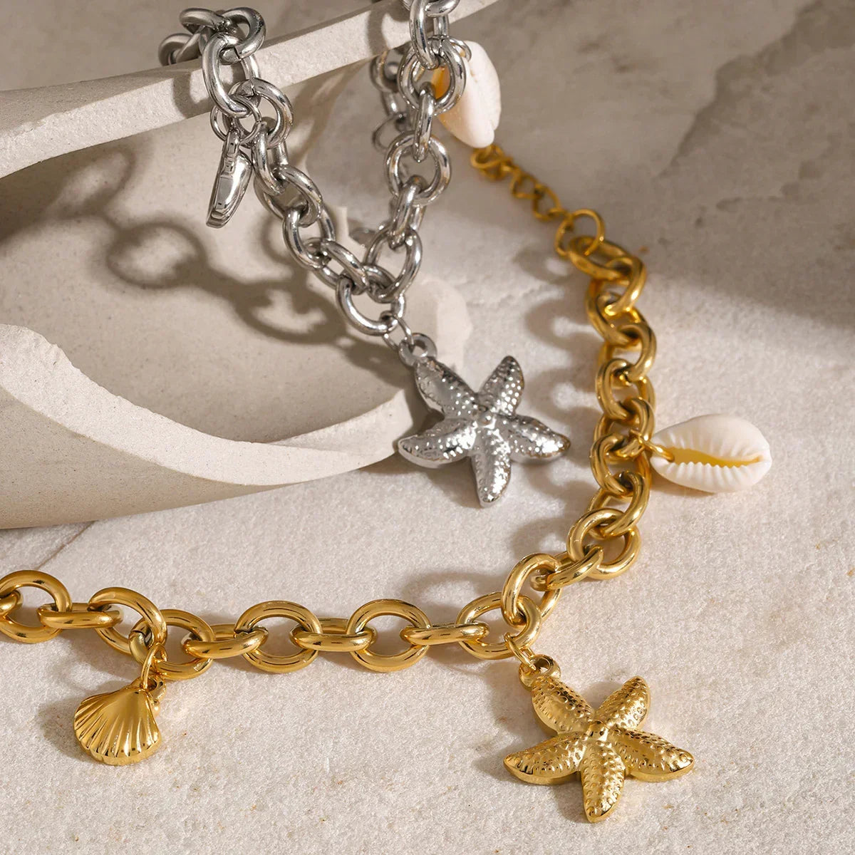 Lilly Gold Bracelet
