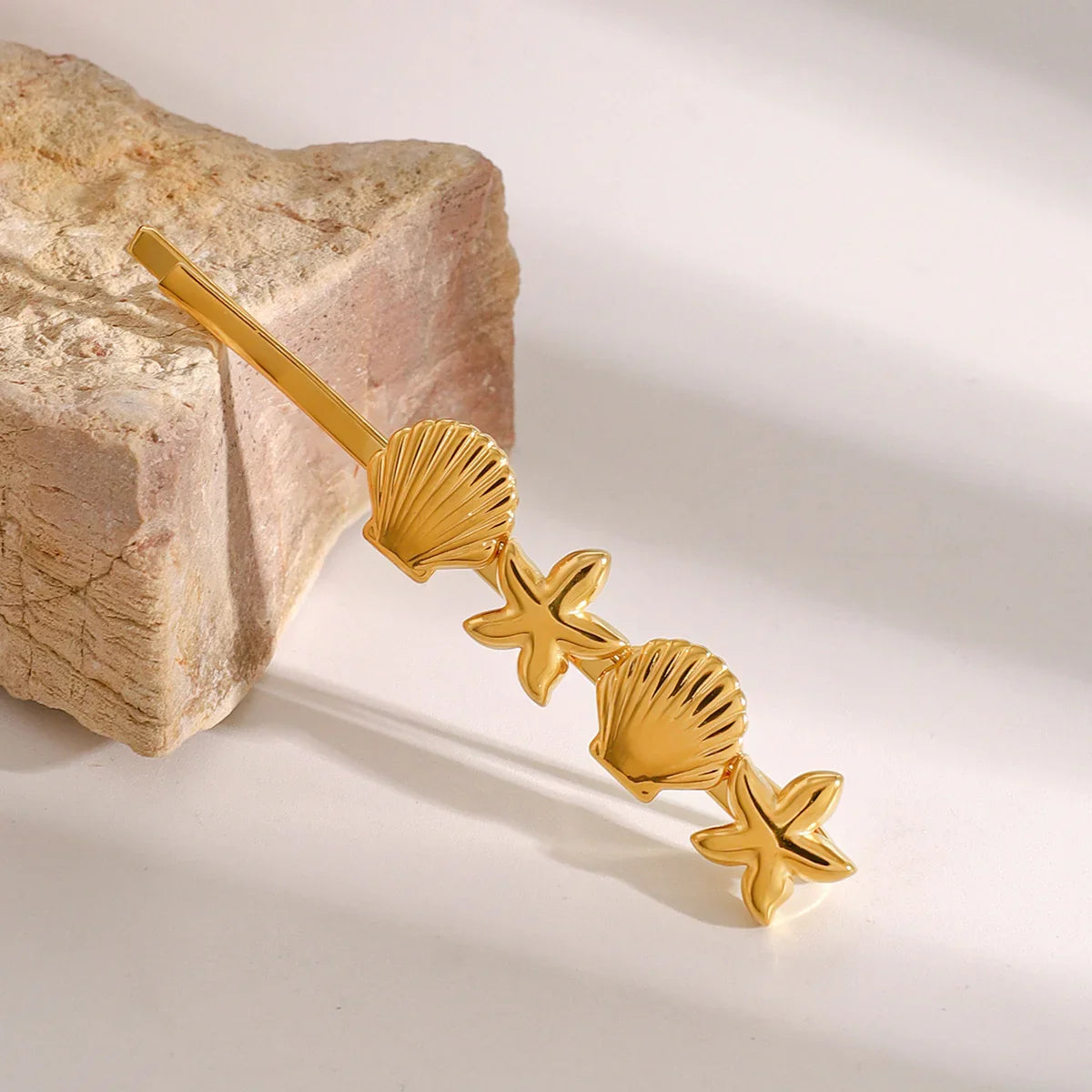 Magnolia Gold French Pin