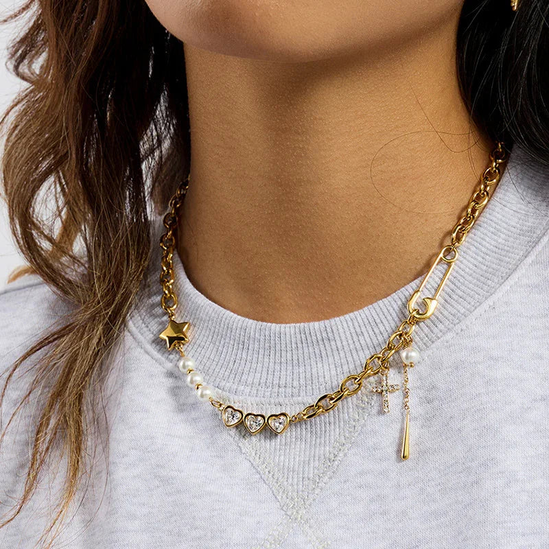 Aphrodite Diamond Pearl Gold Necklace
