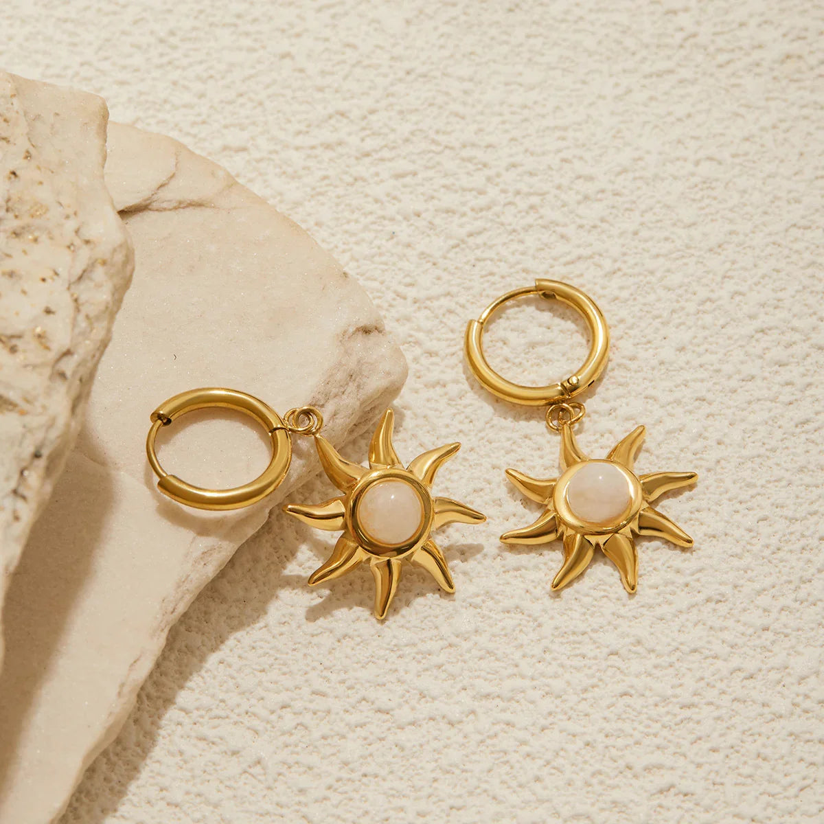 Affection Sun-shaped Earrings