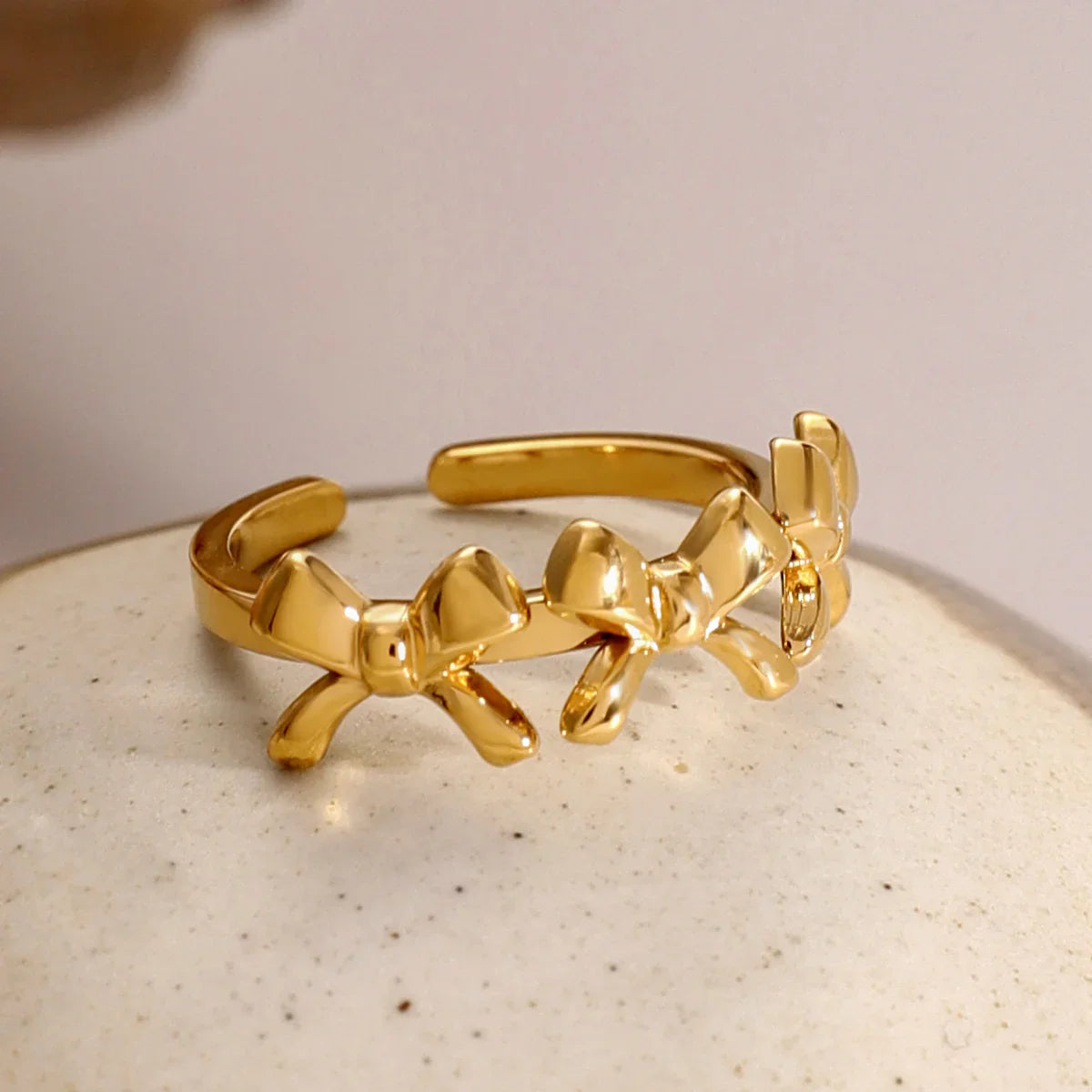 Marbella Bow Ring