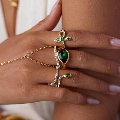 Athens Diamond Knot Gold Ring