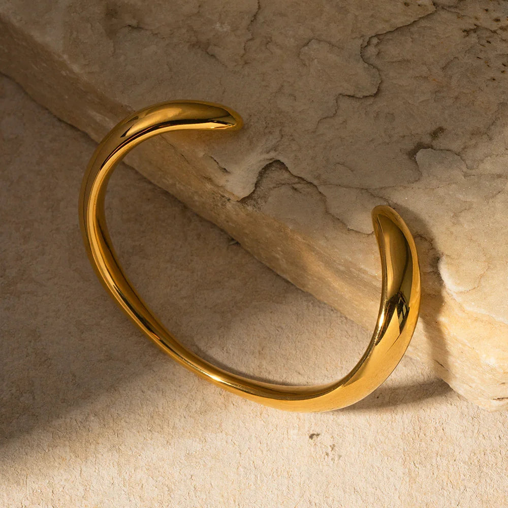 Sophia Contemporary Gold Bangle