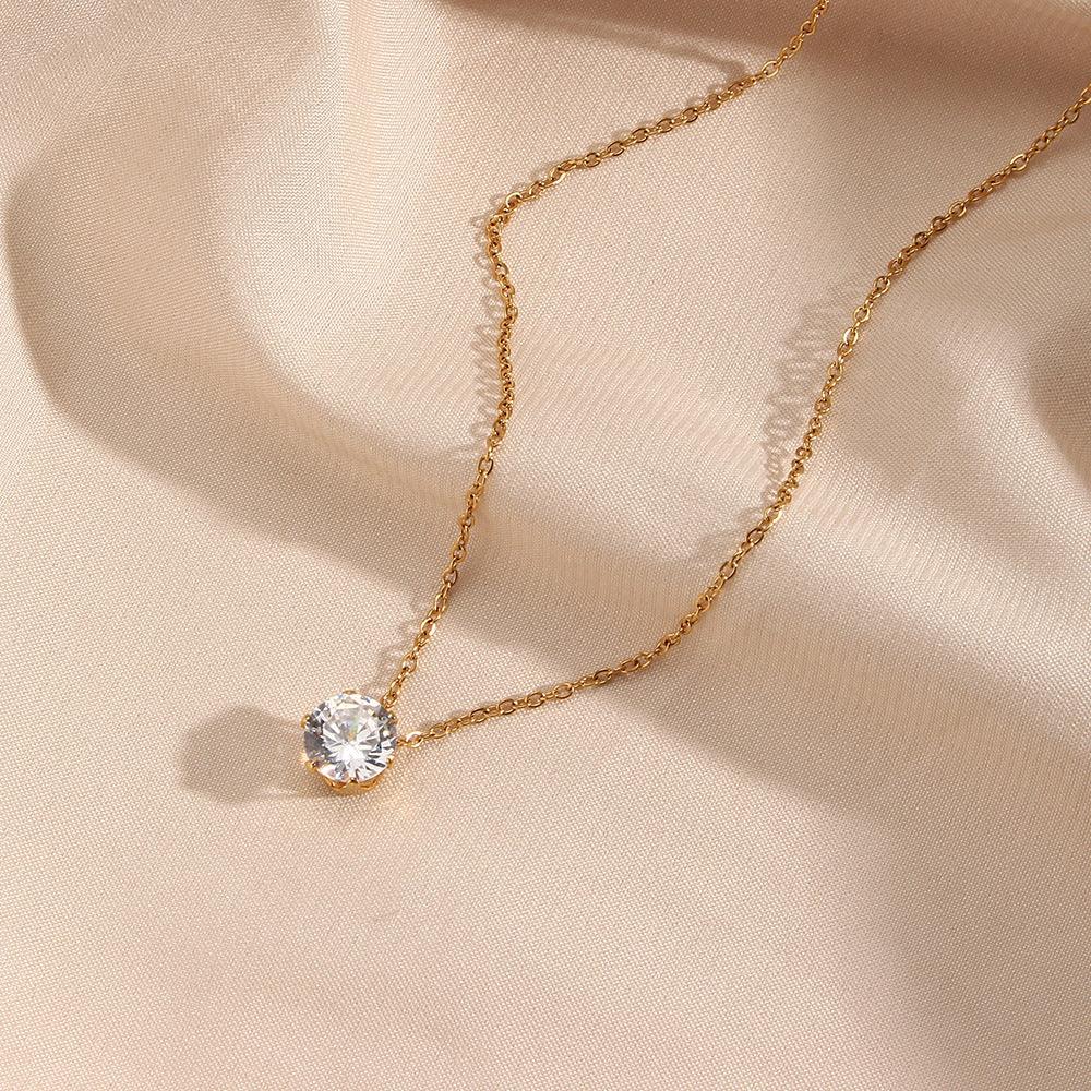 Ran Solitaire Gold Necklace