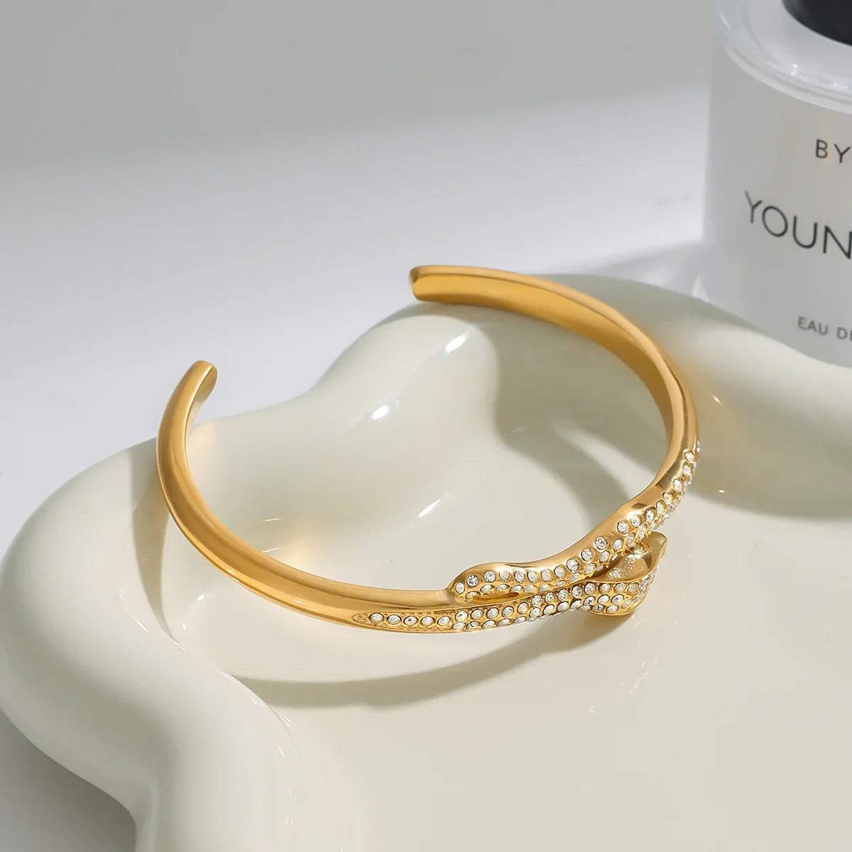 Evelyn Serpentine Diamond Bangle