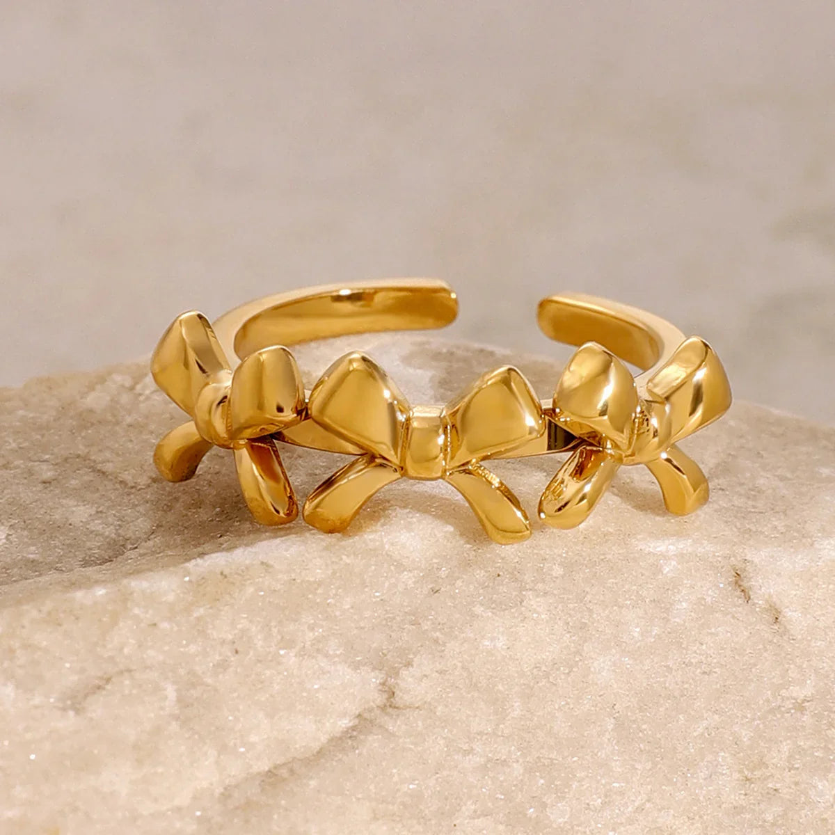 Marbella Bow Ring