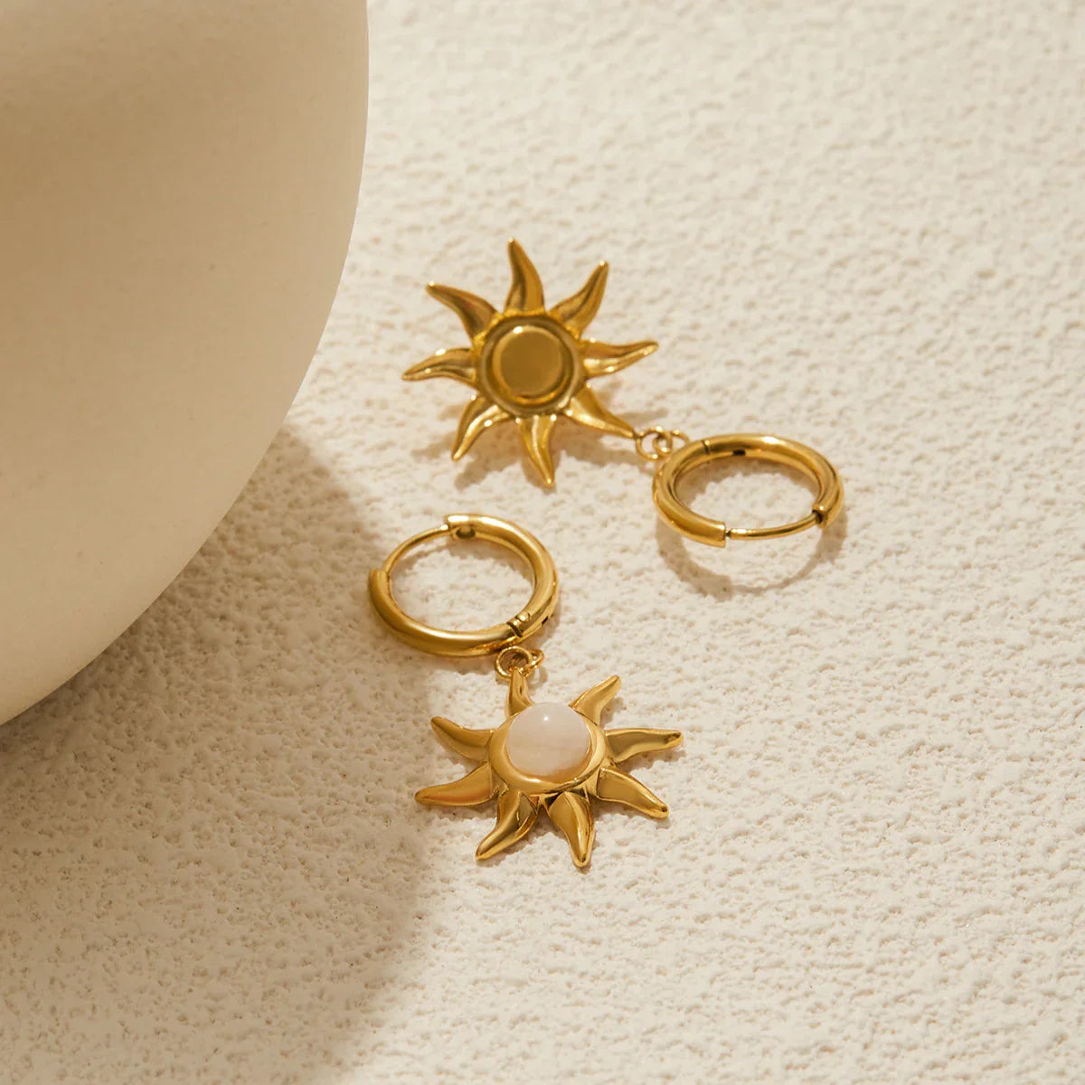 Affection Sun-shaped Earrings