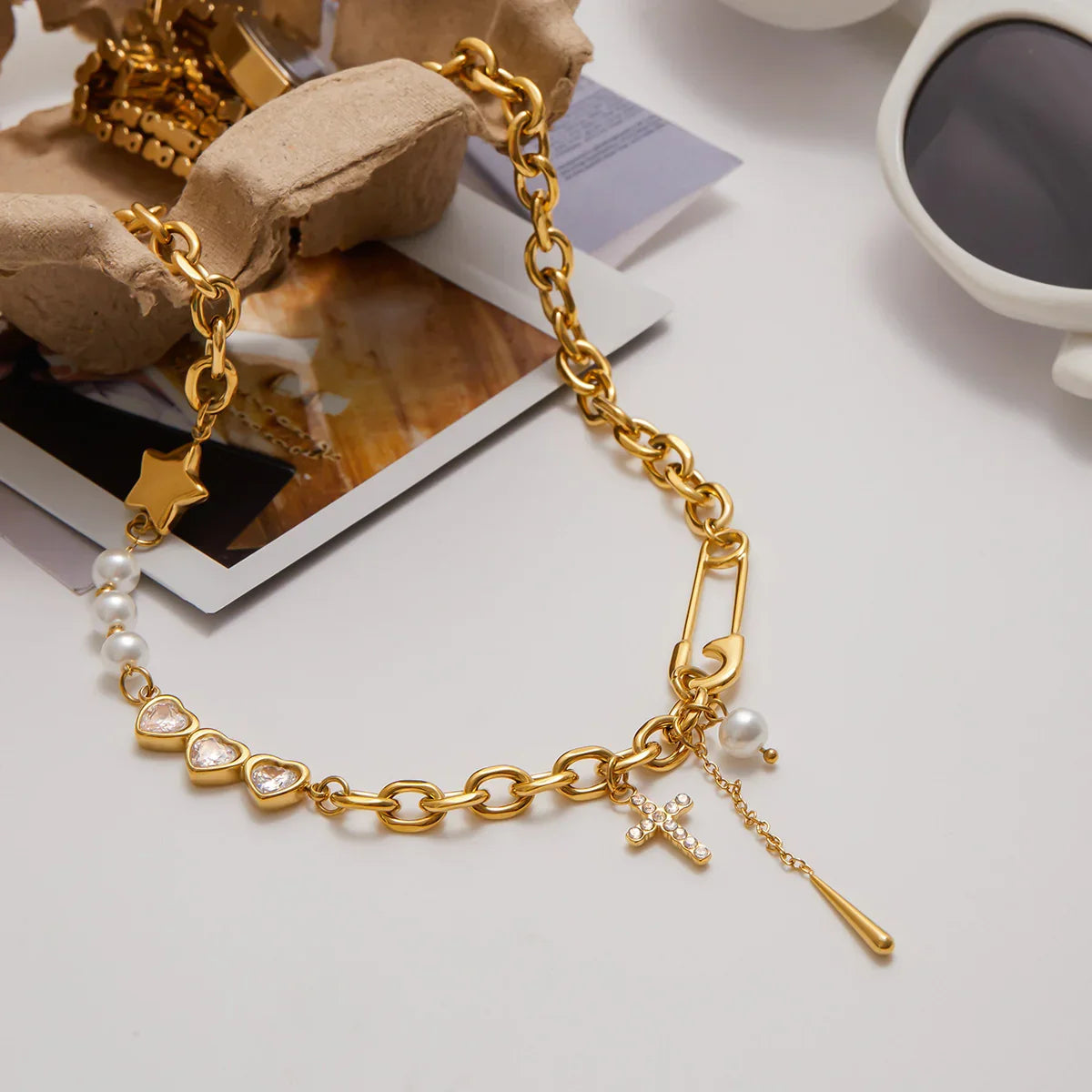 Aphrodite Diamond Pearl Gold Necklace