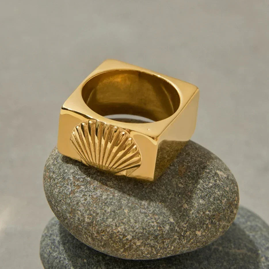 Mykonos Geometric Shell Ring