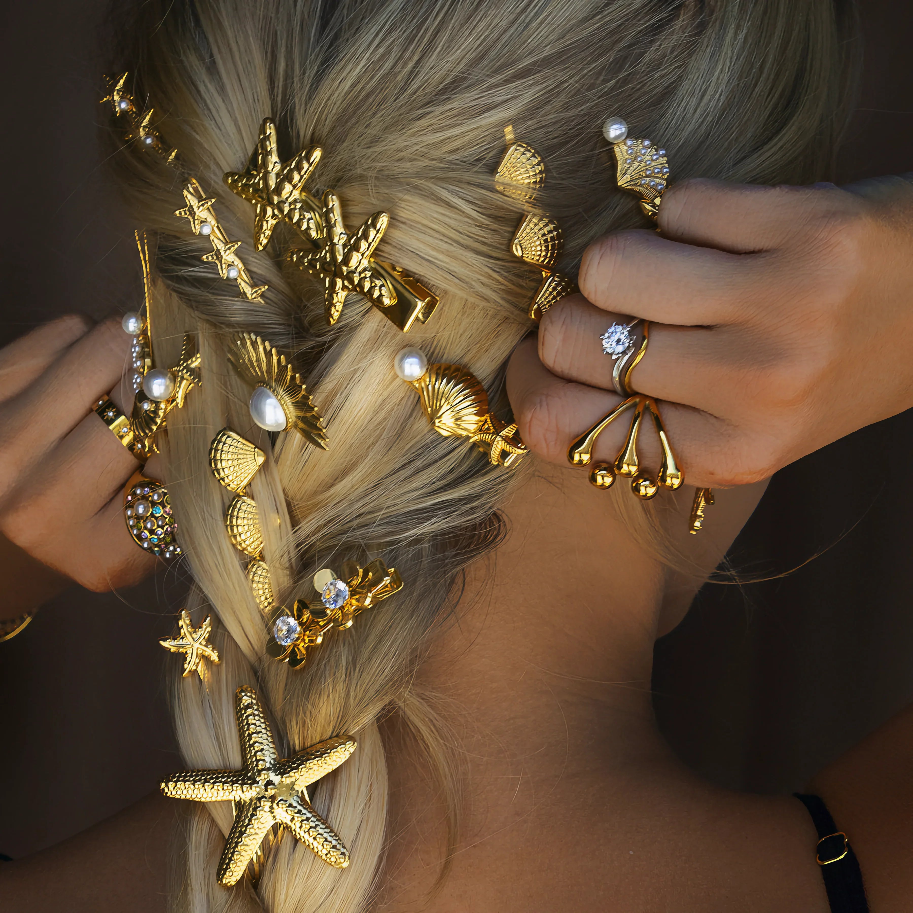 Amaryllis Treasures Gold Hair Clip