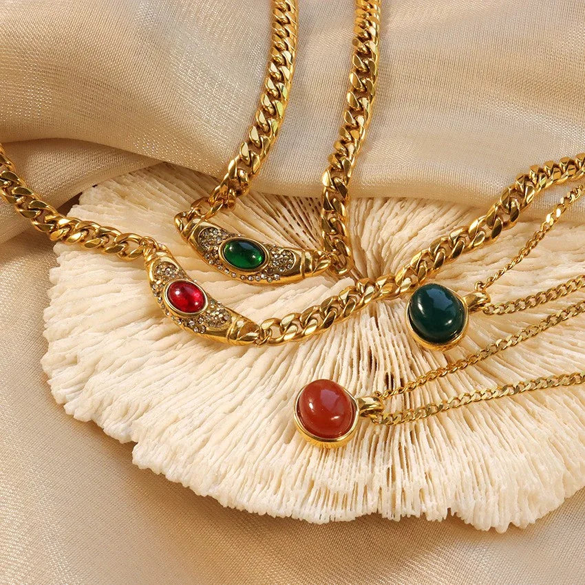 Bendis vintage Necklace