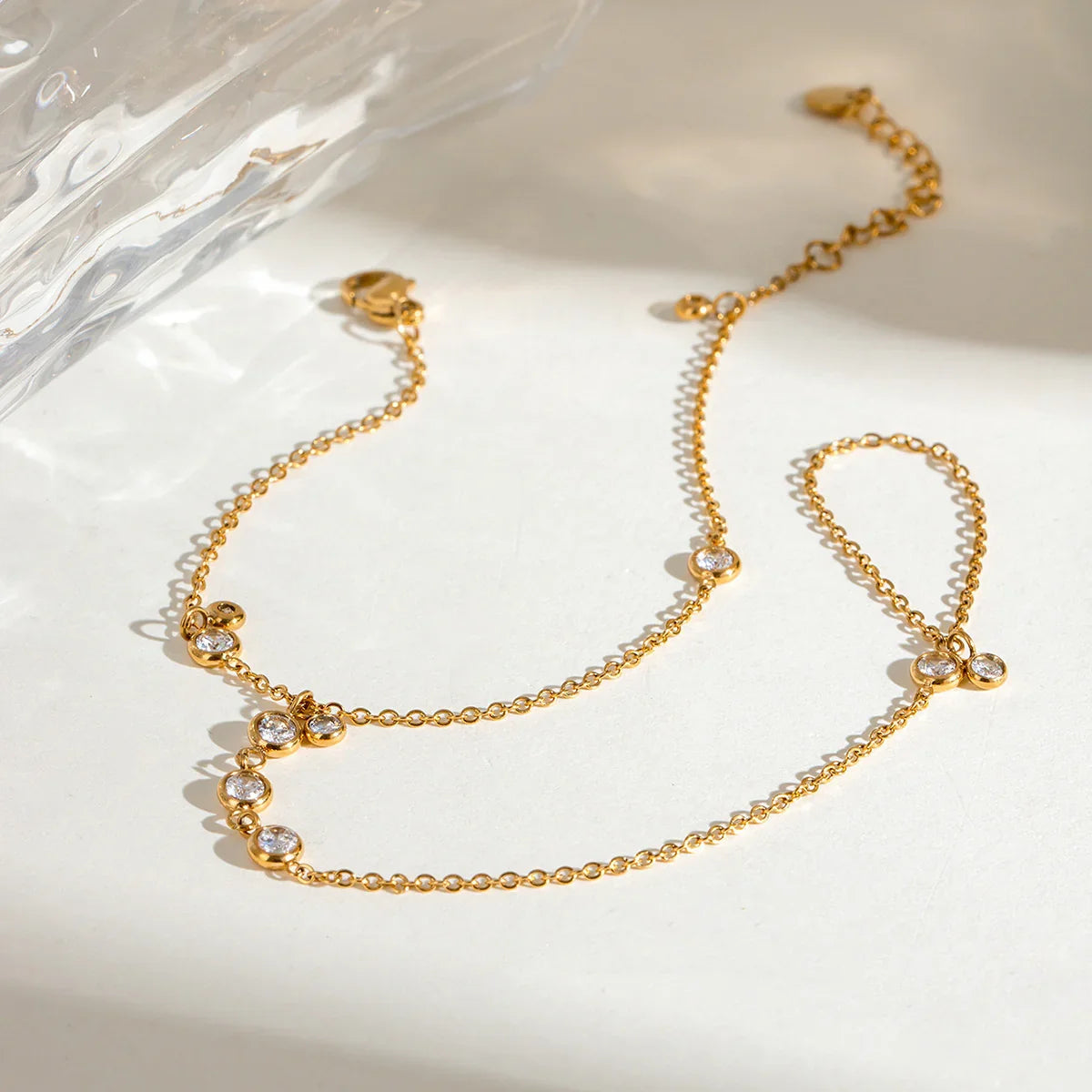 Alice Diamond Hand Chain