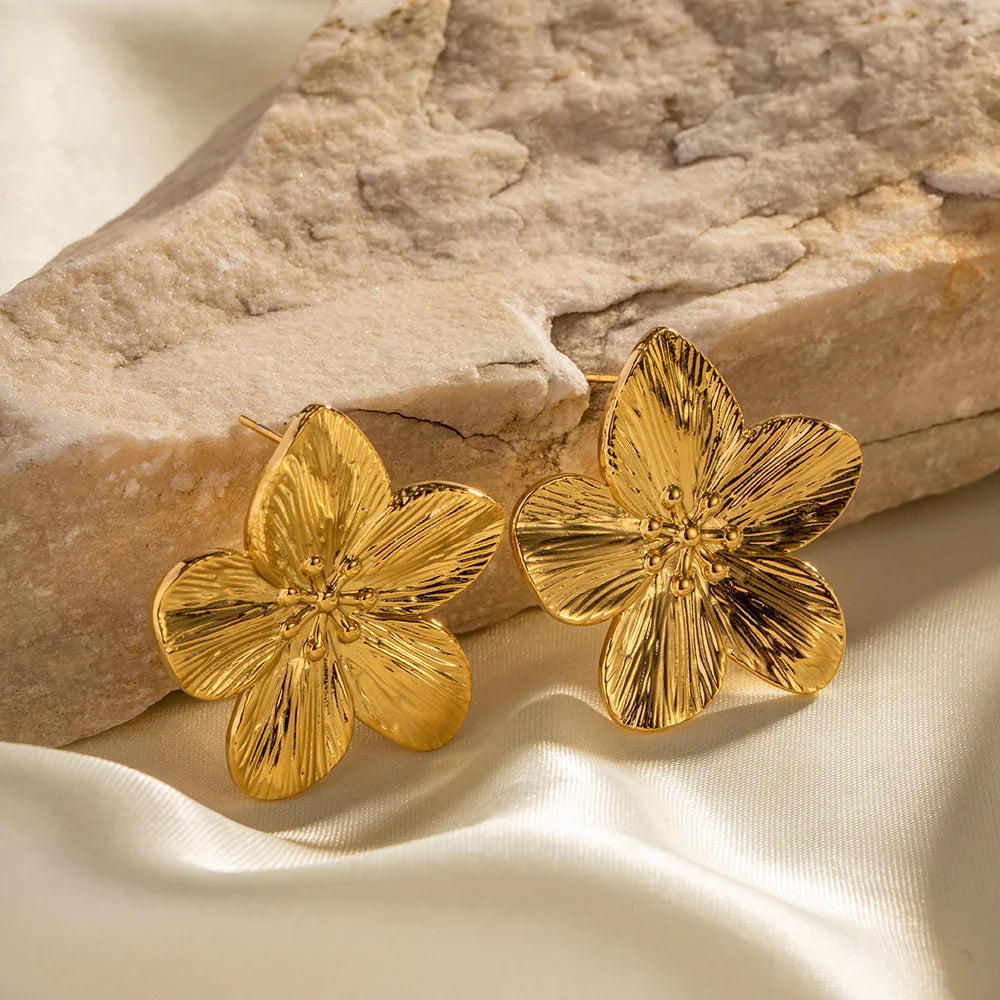 Belonging Flower Gold Earrings
