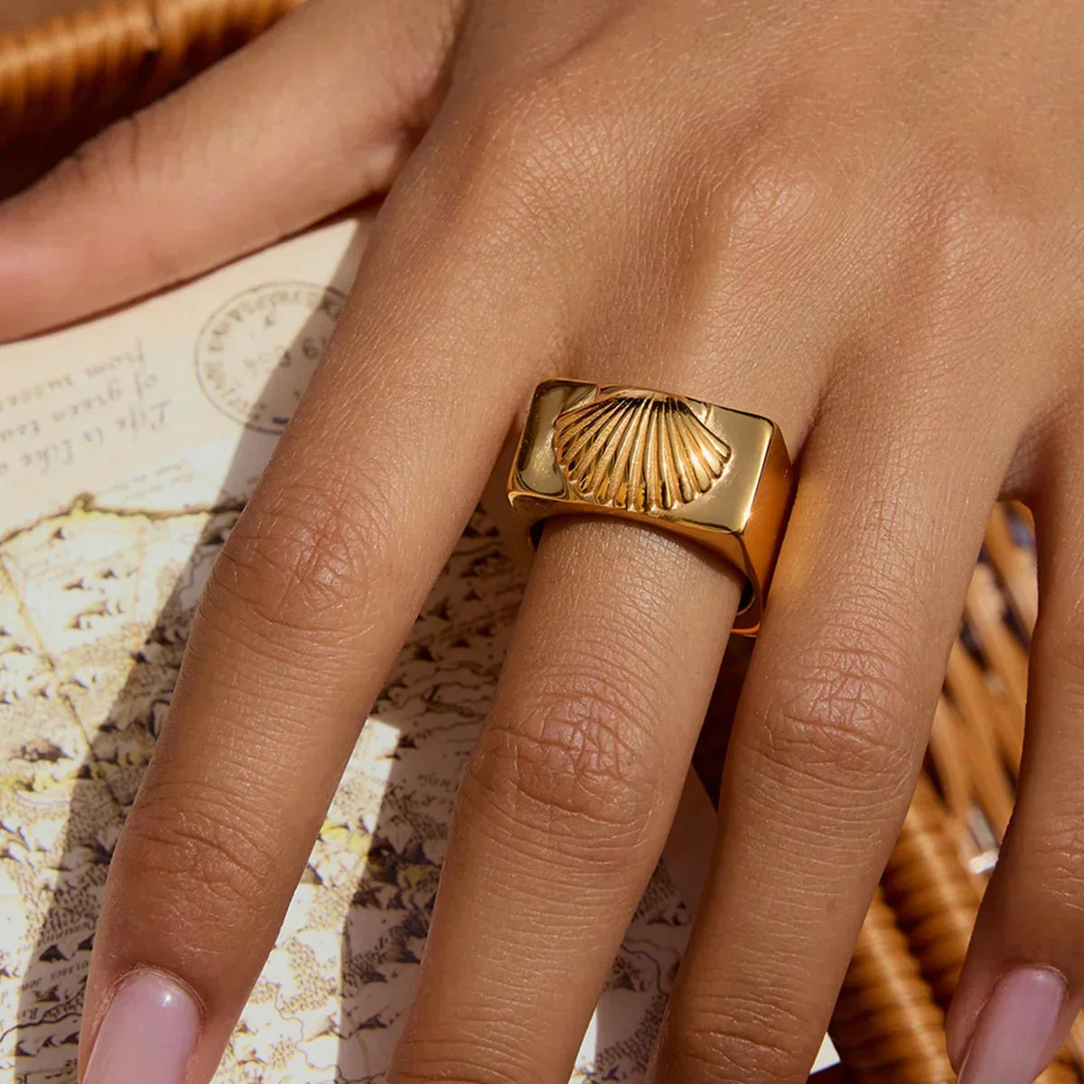 Mykonos Geometric Shell Ring