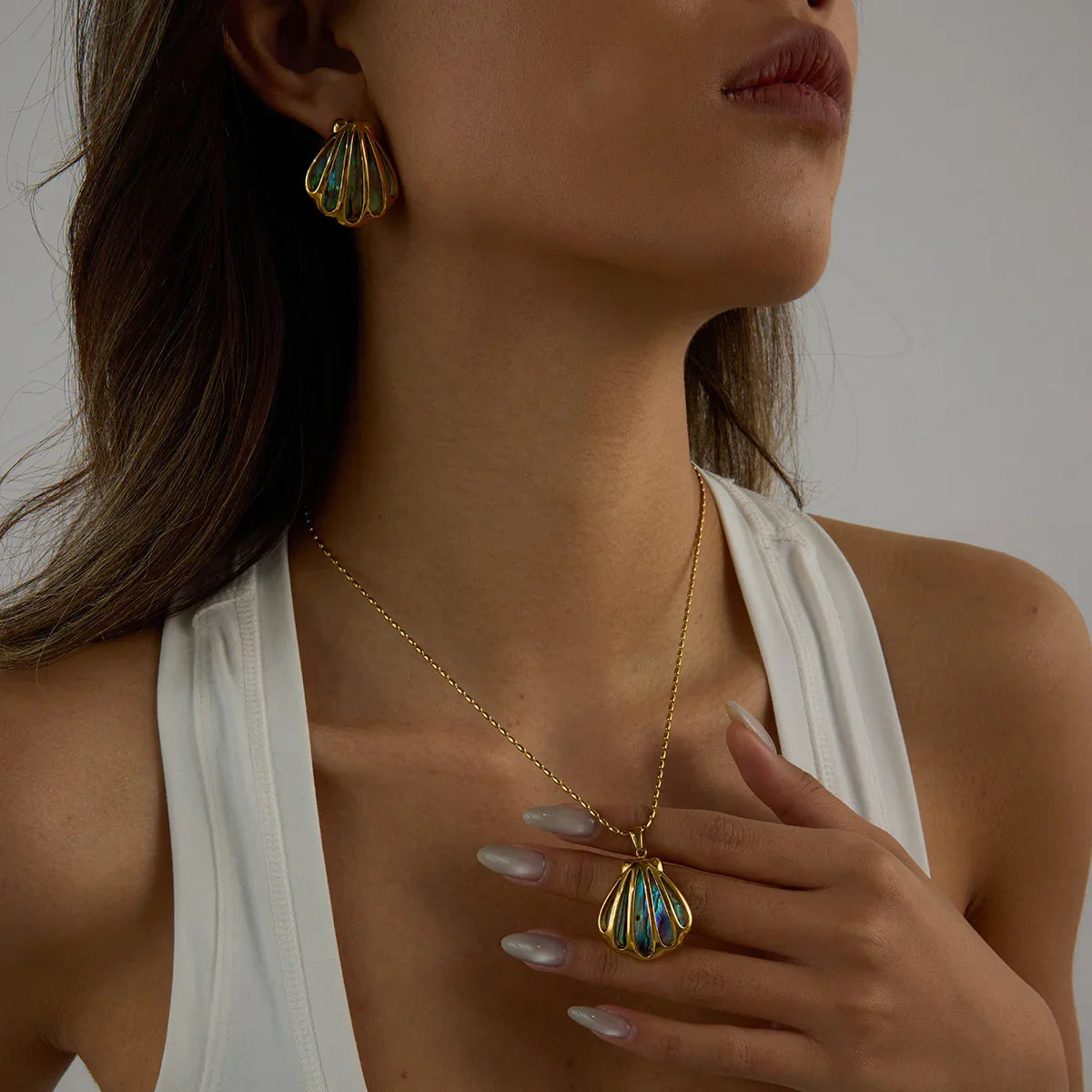 Dazzle Gold Seashell Earrings