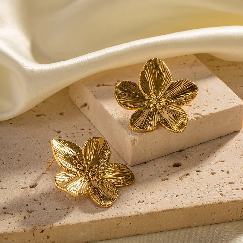 Belonging Flower Gold Earrings