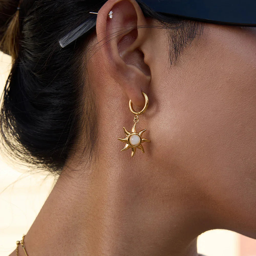 Affection Sun-shaped Earrings
