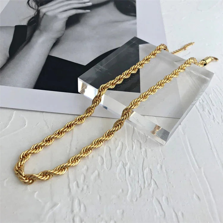 Epona Rope Chain Gold Necklace