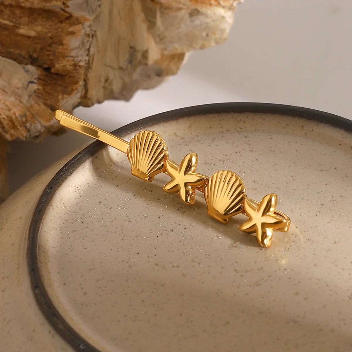 Magnolia Gold French Pin
