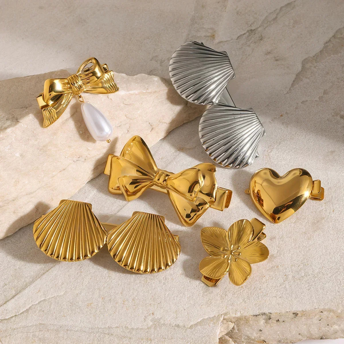 Anemone Gold Hair Clip