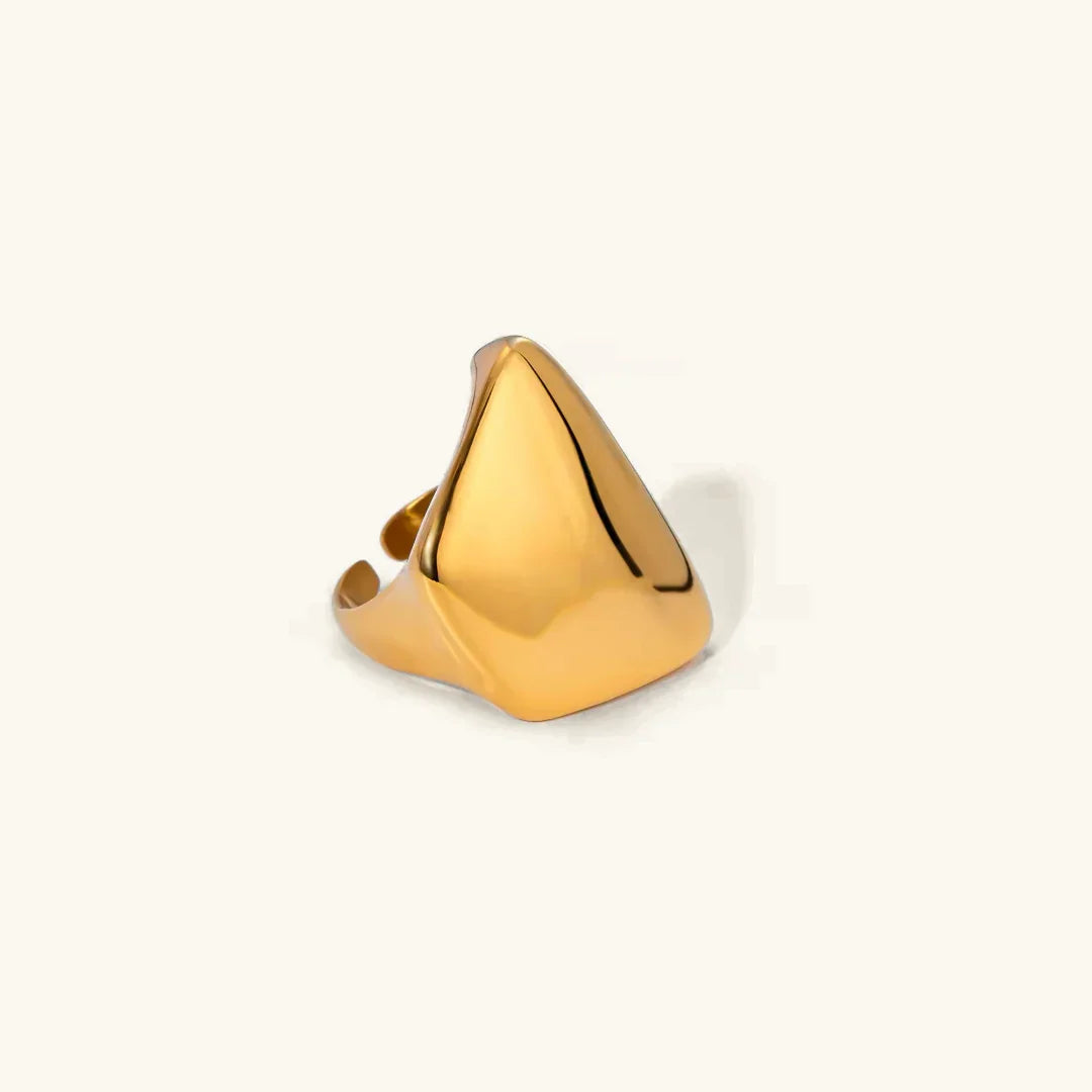 Tokio Gold Ring