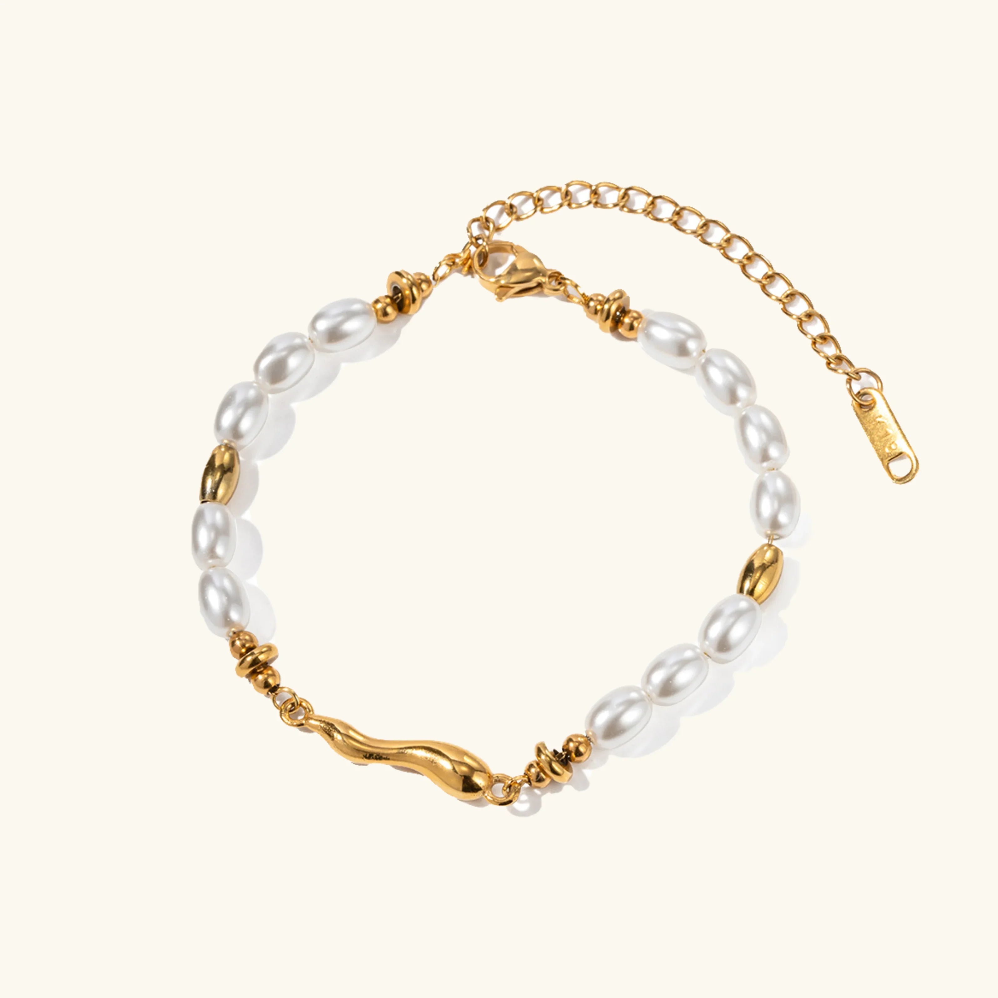 Elisabeth Freshwater Pearl Bracelet