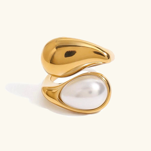 Milan Amber Pearl Ring