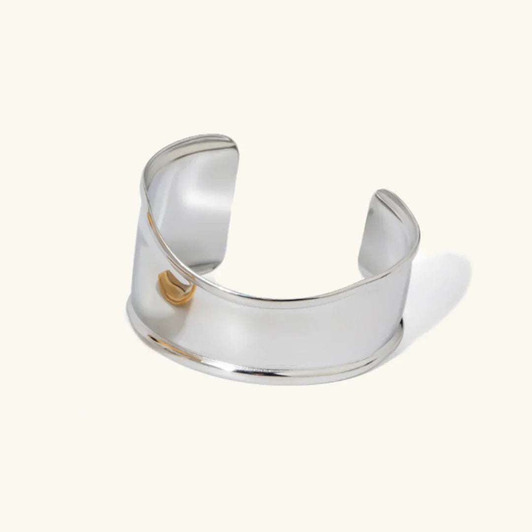 Daisy Gold Bangle