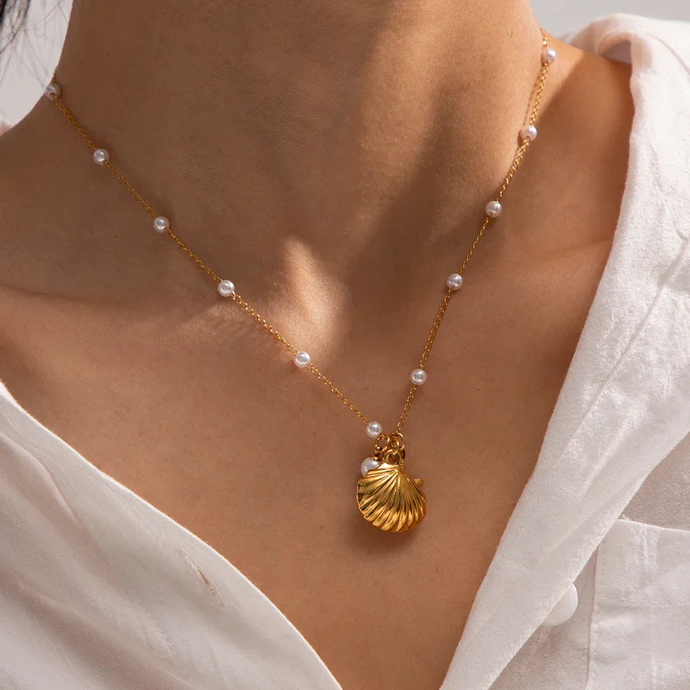Nyx Freshwater Pearl Necklace