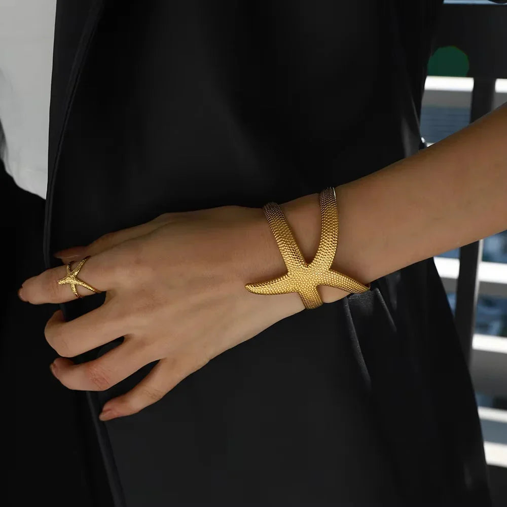 Scarlett Gold Starfish Cuff