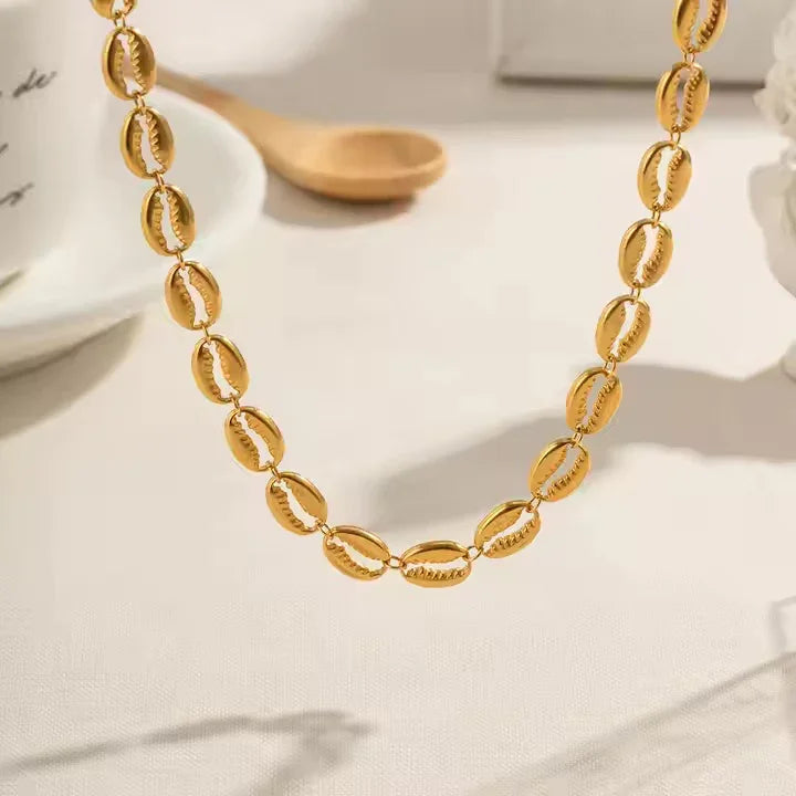 Demeter Gold Seashell Necklace