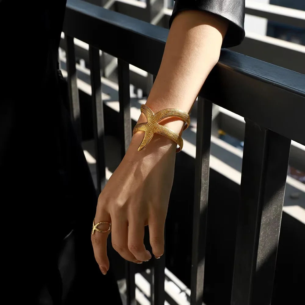 Scarlett Gold Starfish Cuff