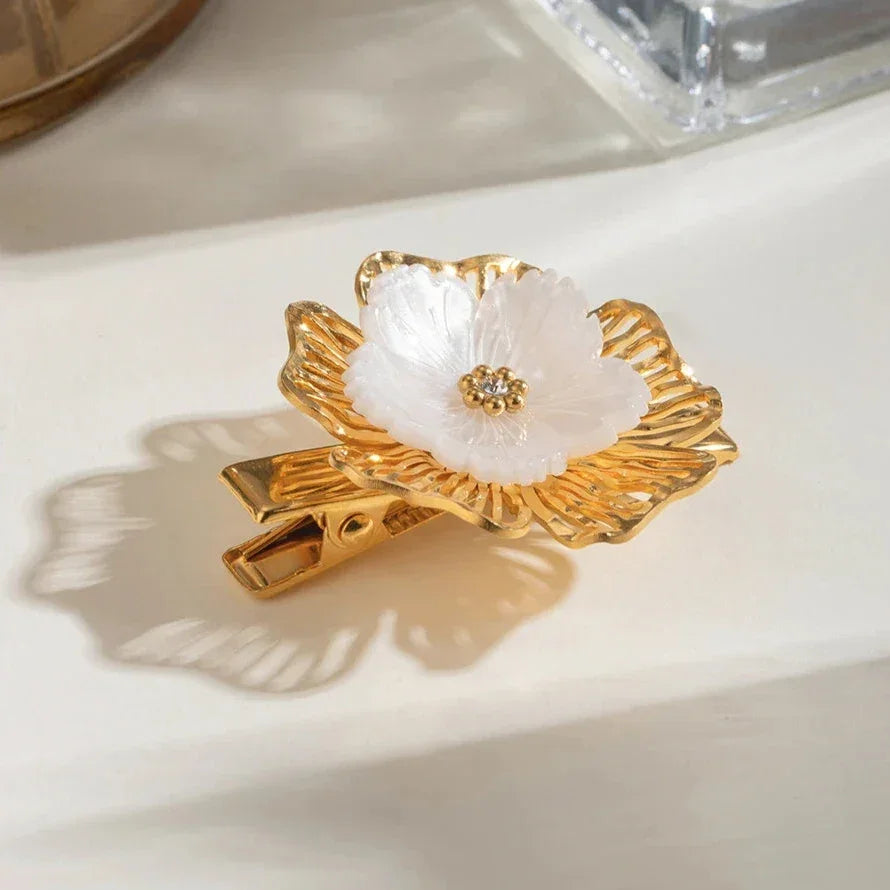 Hyacinth Pearl Hair Clip