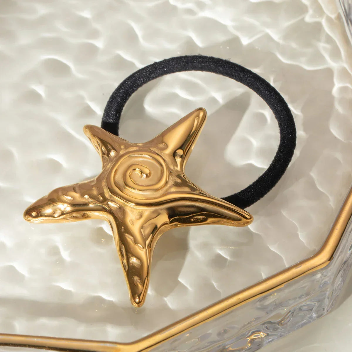 Dahlia Pony Cuff