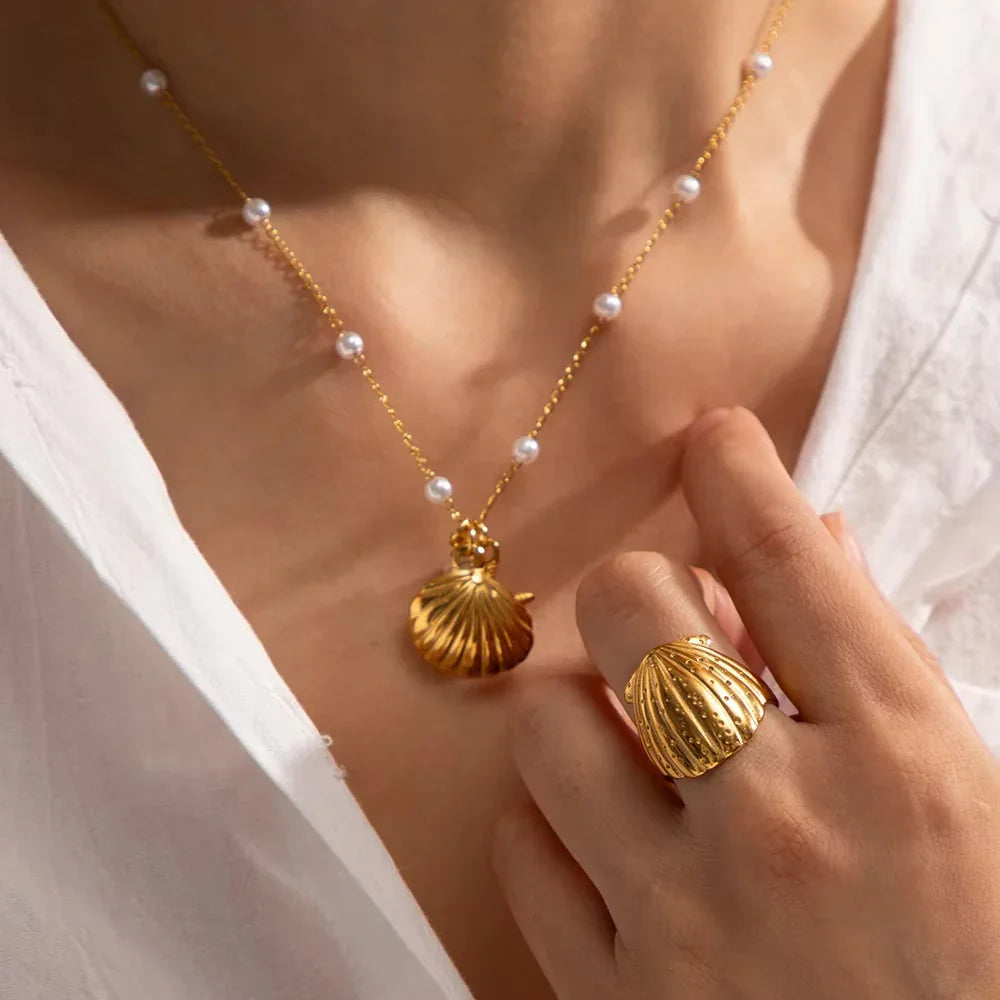 Hawaii Gold Seashell Ring