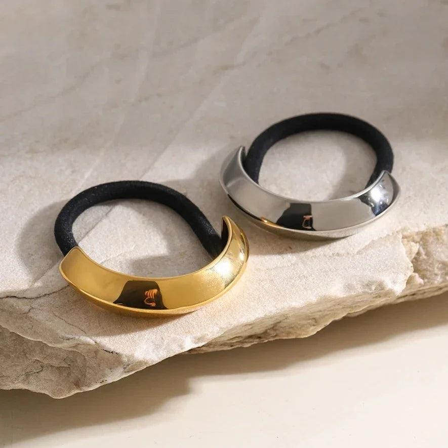 Aster Arch Pony Cuff