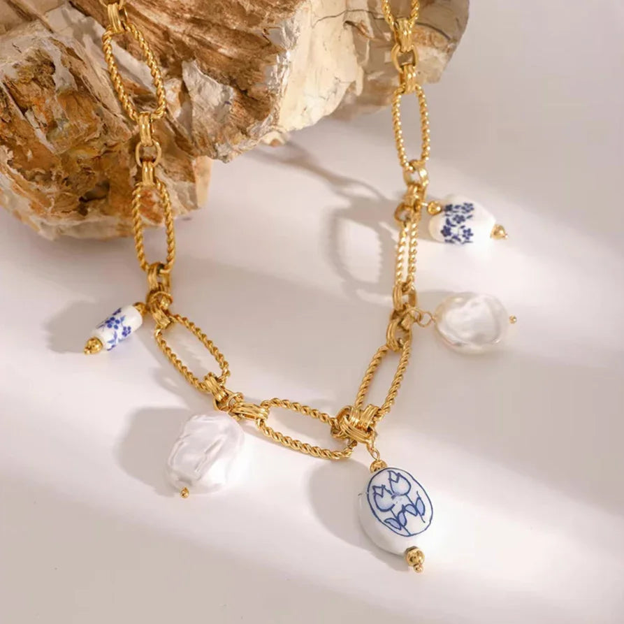 Themis Freshwater Pearl Necklace