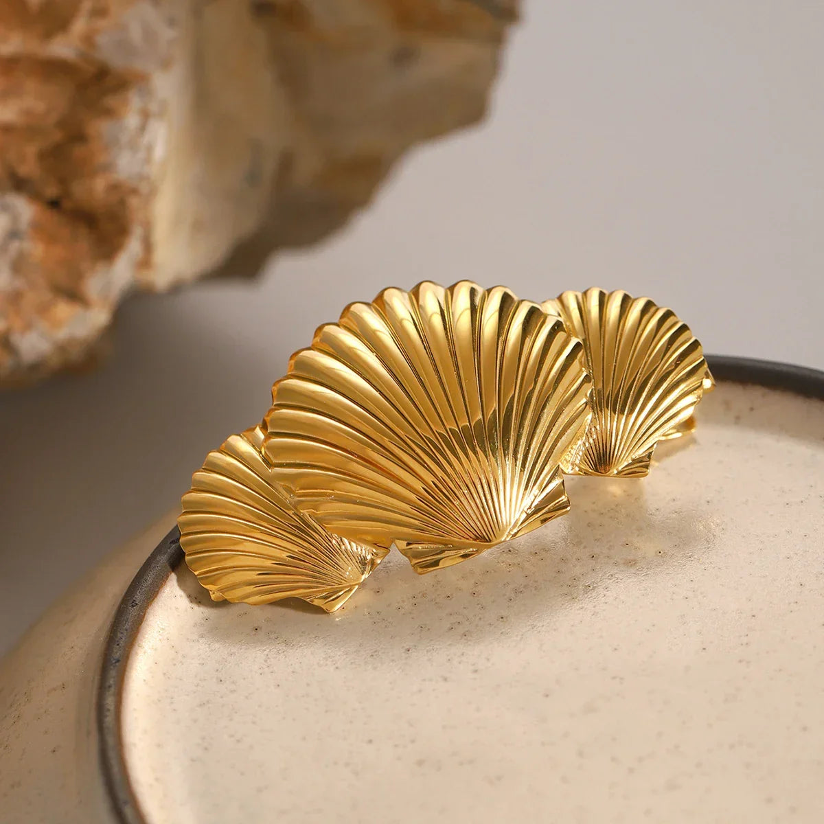 Zinnia Gold Hair Clip